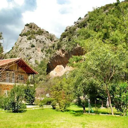 Dionysos Çıralı